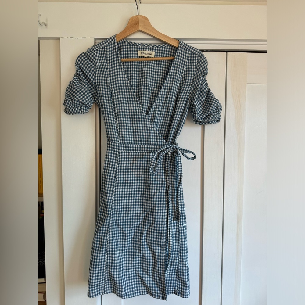 Cute gingham Madewell wrap dress!